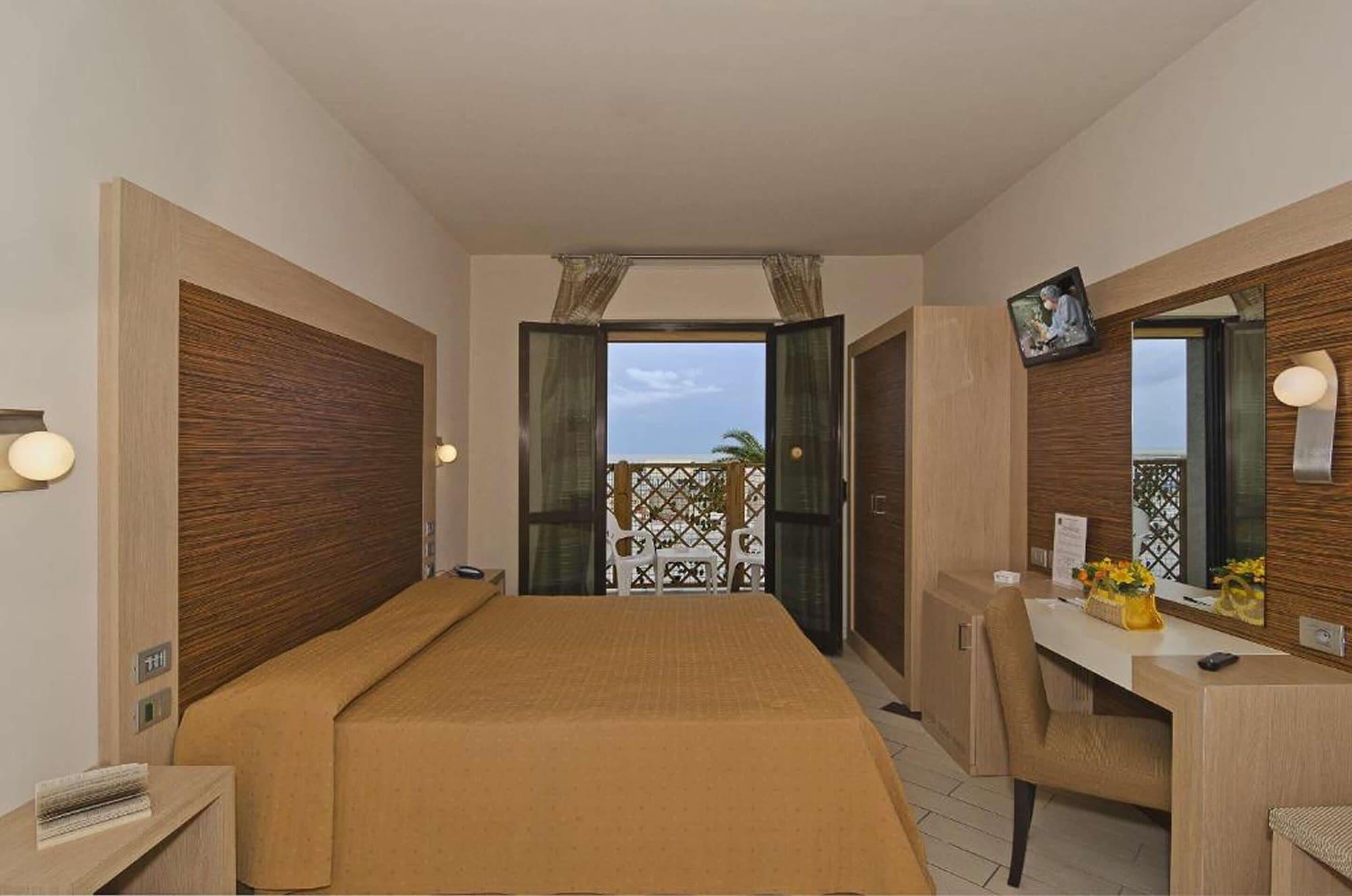 Hotel Eden Viareggio Esterno foto