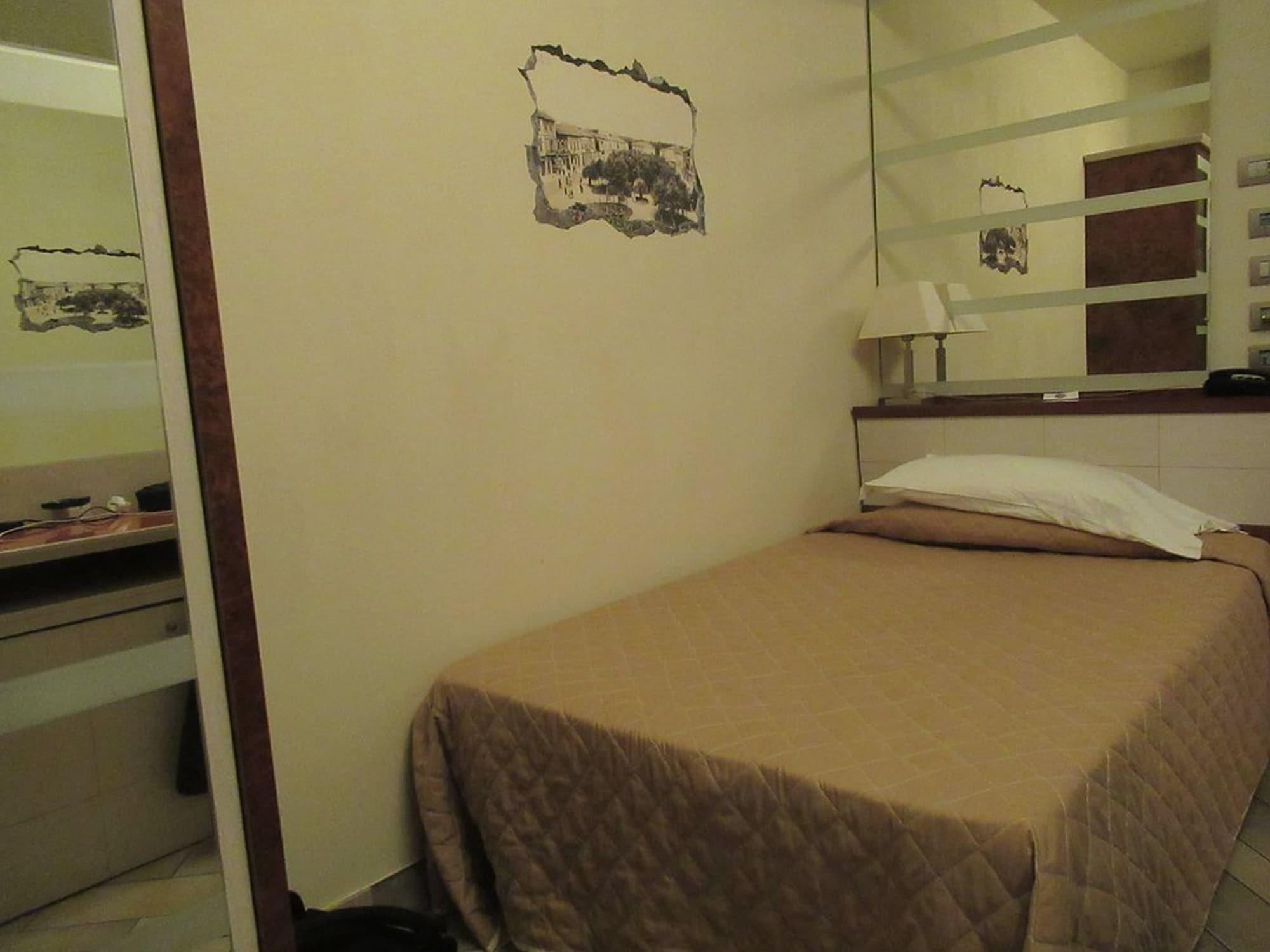 Hotel Eden Viareggio Esterno foto
