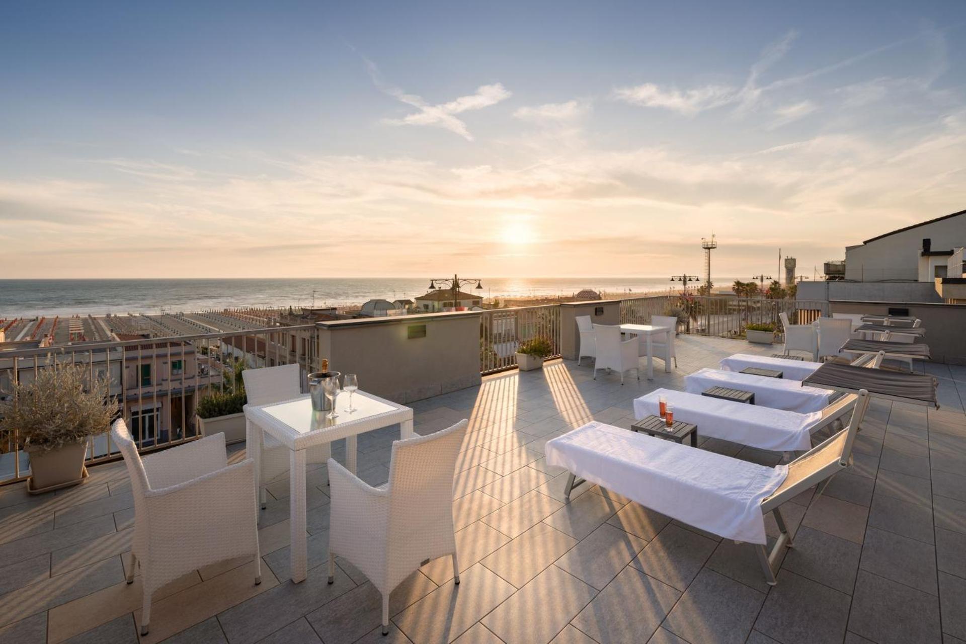 Hotel Eden Viareggio Esterno foto