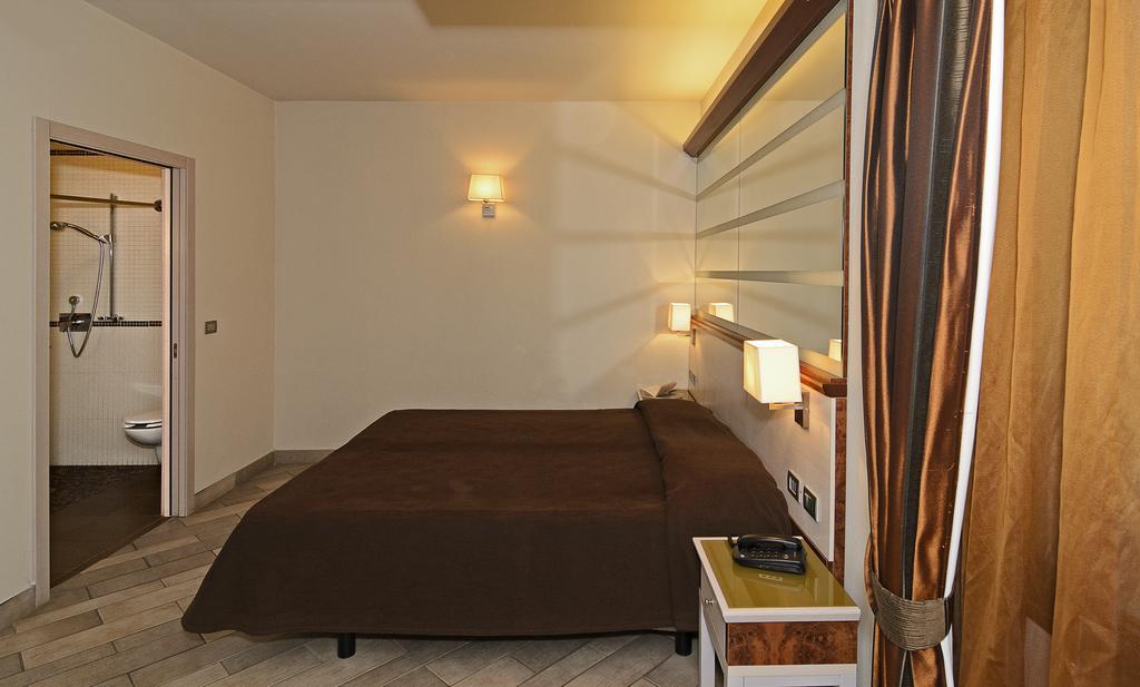 Hotel Eden Viareggio Esterno foto