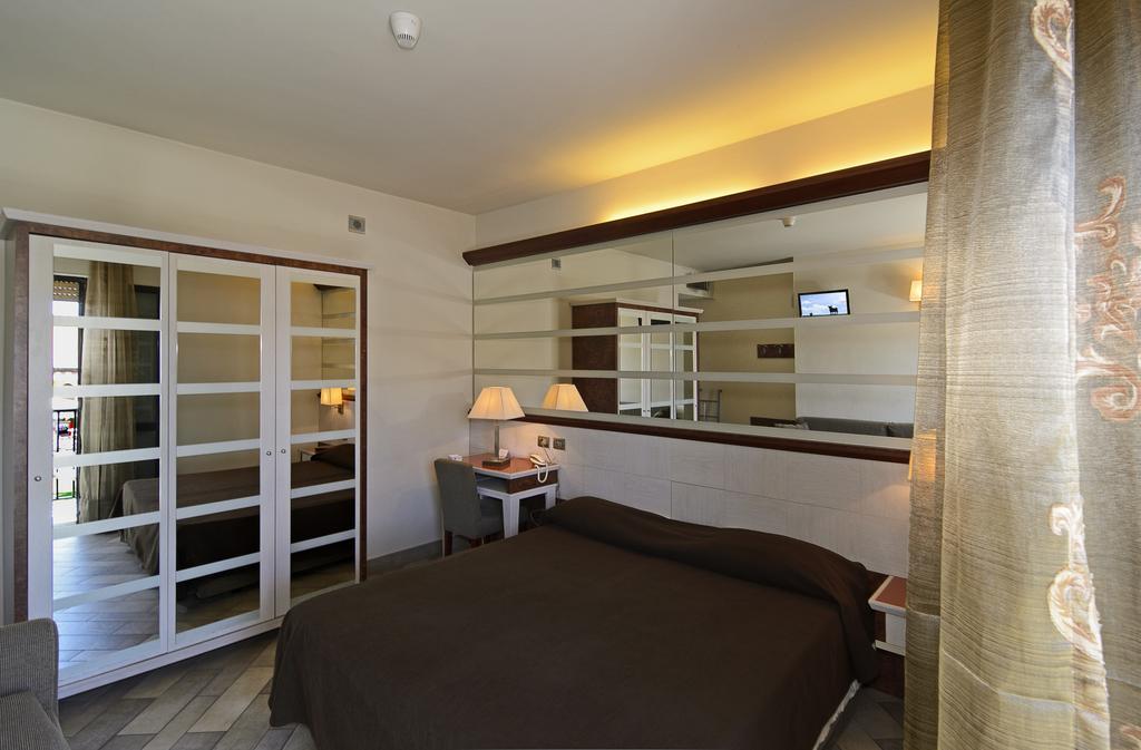 Hotel Eden Viareggio Esterno foto