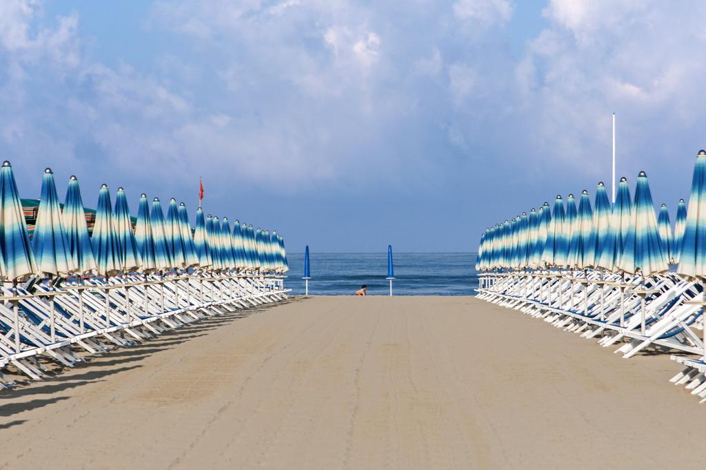 Hotel Eden Viareggio Esterno foto