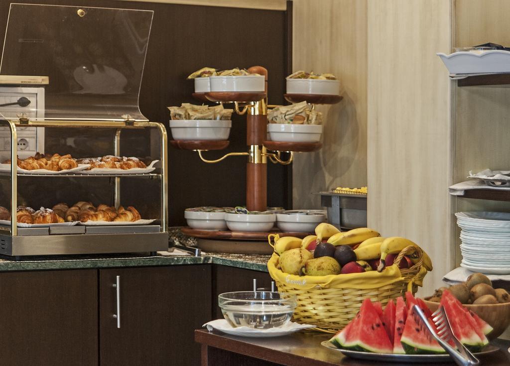 Hotel Eden Viareggio Esterno foto