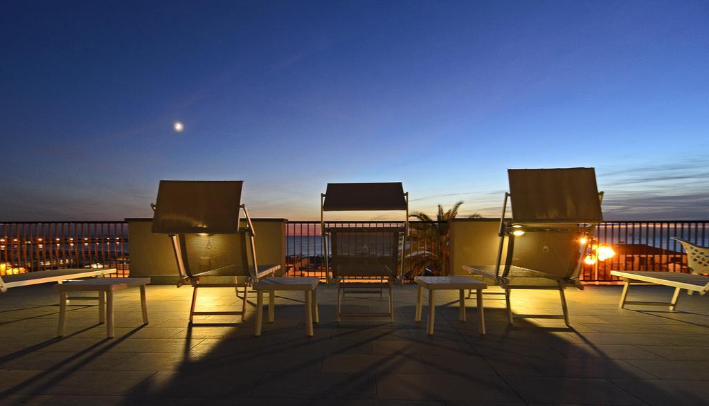 Hotel Eden Viareggio Esterno foto