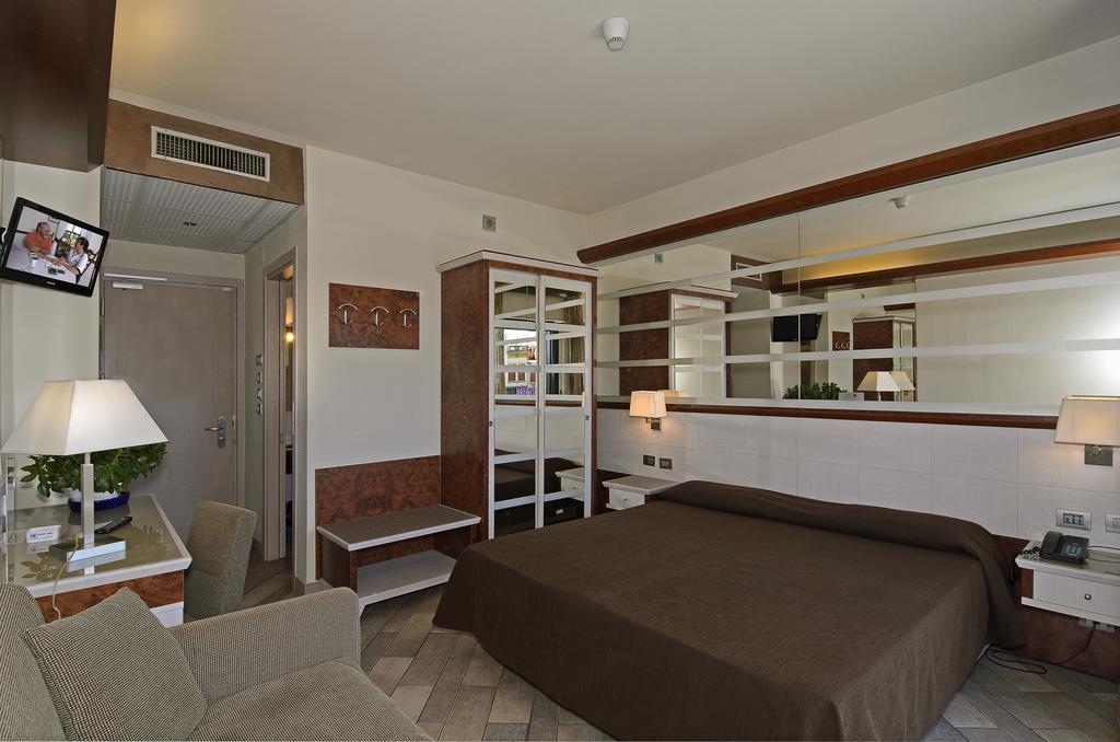 Hotel Eden Viareggio Esterno foto